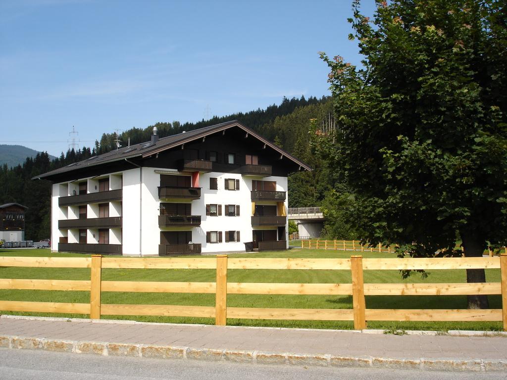 Welcome-Bienvenue-Добро Пожаловать Flachau Quarto foto